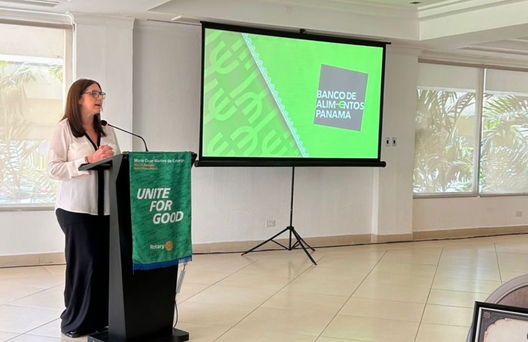 Banco de Alimentos Panamá destaca la importancia de la Ley de Prevención de Pérdida y Desperdicio de Alimentos ante el Club Rotario de Panamá